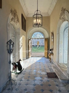 Superb 13th century castle 1 hour 45 minutes from Montparnasse and 2 hours from Paris by car.