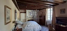 Superbe Maison en piere de taille du XVIII ème en parfait état au sud de Tours. A 8 min des halles de Tours et 2 min d’une sortie d’Auturoute