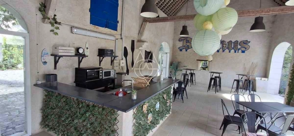 Entre Tours et Amboise, découvrez un moulin du XVIe siècle au cadre exceptionnel sur 3.4ha.