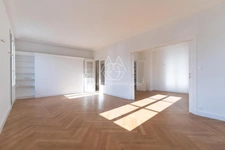 Appartement lumineux aux halles à Tours
