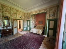 Superb 13th century castle 1 hour 45 minutes from Montparnasse and 2 hours from Paris by car.