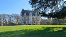 Château du XIXème à vendre en Haut-Anjou sur 20 Hectares