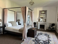 Maison à vendre 11 pièces  a 305 min de Limoges. Venez avec votre brosse à dents...