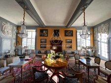 Superb 13th century castle 1 hour 45 minutes from Montparnasse and 2 hours from Paris by car.