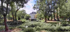 Entre Tours et Amboise, découvrez un moulin du XVIe siècle au cadre exceptionnel sur 3.4ha.