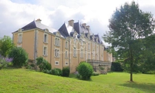 Château du XIXe siècle avec un parc de 75 ha, située à proximité immédiate de Poitiers.