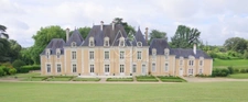 Château du XIXe siècle avec un parc de 75 ha, située à proximité immédiate de Poitiers.
