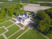 Exceptional 800-hectare hunting estate located in the Loire Valley including a 15th-century castle remodeled in the 19th century, fully restored.