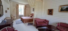 19th century castle with a 75 ha park, located in the immediate vicinity of Poitiers.
