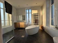 Maison à vendre 11 pièces  a 305 min de Limoges. Venez avec votre brosse à dents...