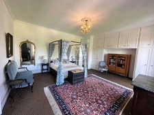 Maison à vendre 11 pièces  a 305 min de Limoges. Venez avec votre brosse à dents...