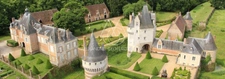 A magnificent collection of castles dating from the 15th, 17th and 18th centuries, located 1 hour and 20 minutes from Paris, in the heart of the Perche region. 