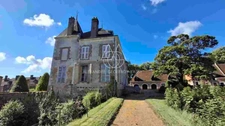 A magnificent collection of castles dating from the 15th, 17th and 18th centuries, located 1 hour and 20 minutes from Paris, in the heart of the Perche region. 