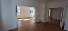 Appartement lumineux aux halles à Tours