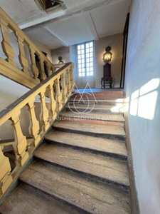 Superb 13th century castle 1 hour 45 minutes from Montparnasse and 2 hours from Paris by car.