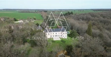 19th century castle for sale in Vienne, 2 hours from Paris.