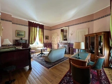 19th century castle with a 75 ha park, located in the immediate vicinity of Poitiers.