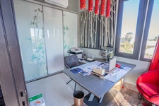 Villa contemporaine – 10 pièces – env. 300 m² – piscine – spa