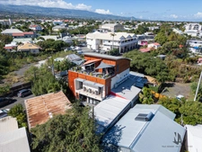 Villa contemporaine – 10 pièces – env. 300 m² – piscine – spa
