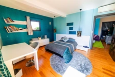 Villa contemporaine – 10 pièces – env. 300 m² – piscine – spa