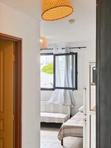🏡 STUDIO RÉNOVÉ – MEUBLÉ & ÉQUIPÉ – VUE MONTAGNE – RÉSIDENCE ARGAN  99 000 € – LA POSSESSION