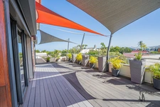 Villa contemporaine – 10 pièces – env. 300 m² – piscine – spa