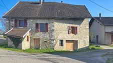 Confortable maison en pierres à FRANGY (74)