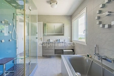5 minutes from Switzerland – Charming villa with independent studio and exceptional views
