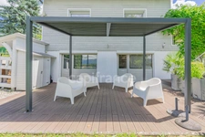 5 minutes from Switzerland – Charming villa with independent studio and exceptional views