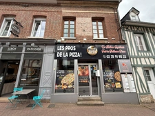 Local/bureau à vendre SAINT SAENS (76) immeuble de 96 m² environ.