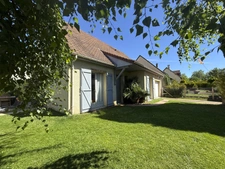 Maison familiale 6 pièces de 128 m² avec terrasse, garage et atelier-BELBEUF (76)