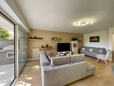 Ground floor apartment, quiet, renovated
