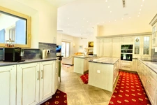 Luxurious property on over 3,4 hectares