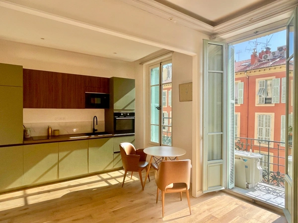 Belle époque, balcon avec aperçu mer
