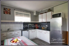 Maison traditionnelle 4 chambres avec garage à vendre dans un quartier calme de Gujan-Mestras (33)