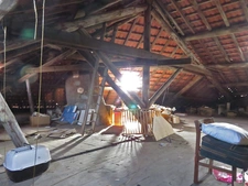 Longwy haut, appartement 3 chambres + combles aménageables de 100m² au sol.