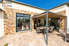 Velaux, villa contemporaine type 4/5 avec studio ,piscine et garage
