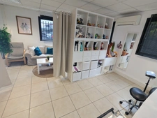 Local/bureau 92 m2 à vendre EGUILLES (13)
