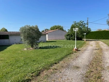MAISON T 6  156 M²  PLAIN PIED, PISCINE, TERRAIN 2400 M²