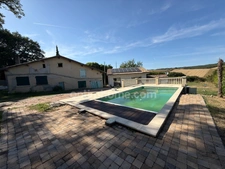 Maison, ferme à rénovée, piscine, terrain 1900m²