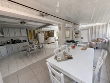 Maison 8 pièces, terrain 9000m²