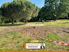 TERRAIN 901 M² 