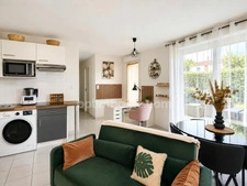 A vendre proche TOULOUSE (31) Appartement 2 pièces avec double parking et jardin