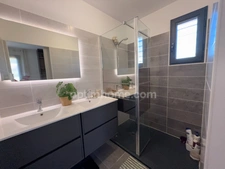 Maison contemporaine de 126 m², piscine, DPE A/A