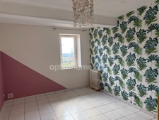 FERME + MAISON + HANGAR + DEPENDANCE  SUR TERRAIN DE 6300 M²