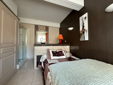 MAISON 6 PIECES 165 M² 