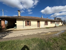 FERME + MAISON + HANGAR + DEPENDANCE  SUR TERRAIN DE 6300 M²