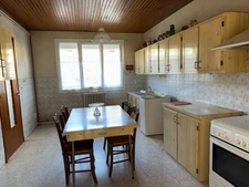 MAISON 6 PIECES 165 M² 