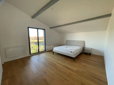 GRANDE MAISON T 7 SUR TERRAIN DE 2500 M², PISCINE, DOUBLE GARAGE, BUREAU ATTENANT 