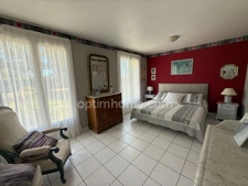 Maison 8 pièces, terrain 9000m²